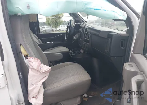 2017 Chevrolet Express 2500 Work Van из США, поврежденный, VIN 1GCWGBFG3H1106468